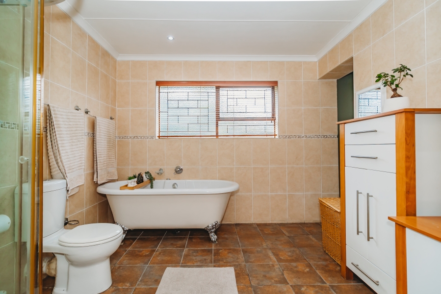 3 Bedroom Property for Sale in Bos En Dal Western Cape